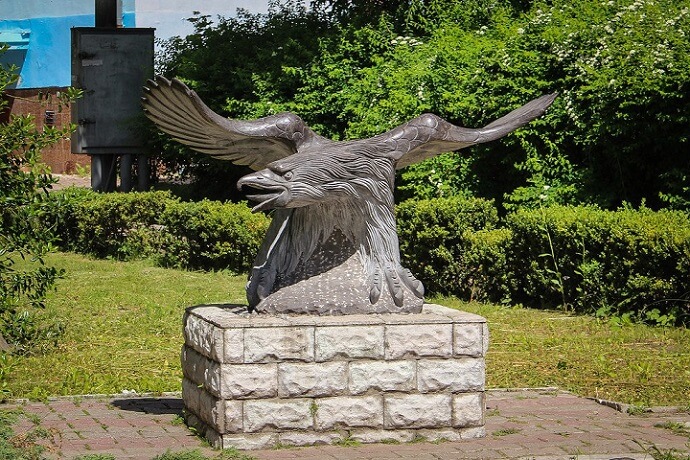 Скульптура "Орел" в Светлогорске