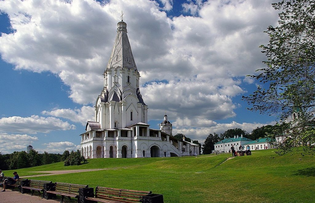 Парк Коломенское в Москве — церковь Вознесения Господня, памятник ЮНЕСКО и символ музея-заповедника