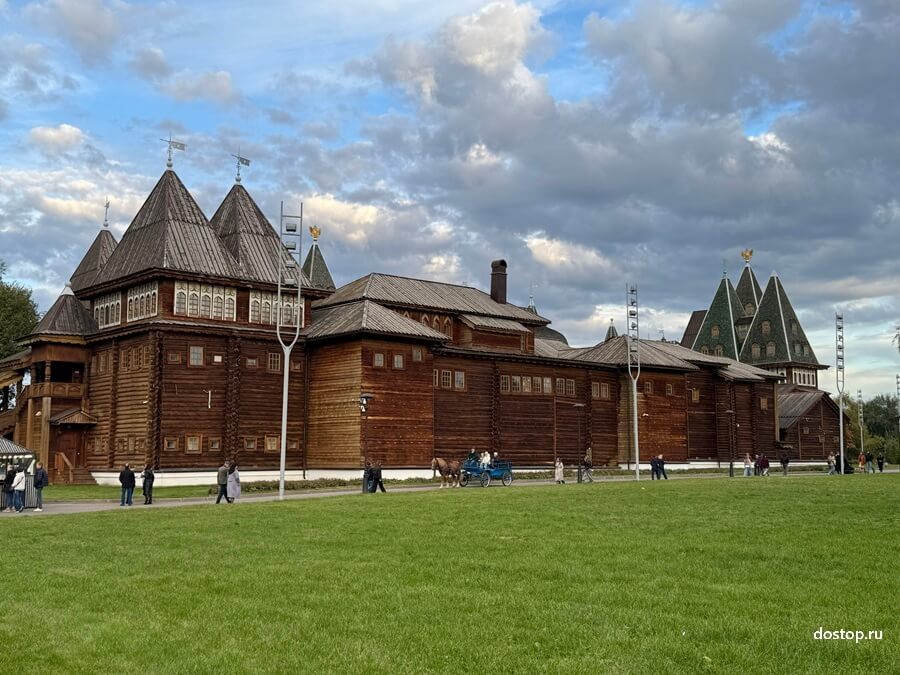 Деревянный дворец царя Алексея Михайловича в Коломенском