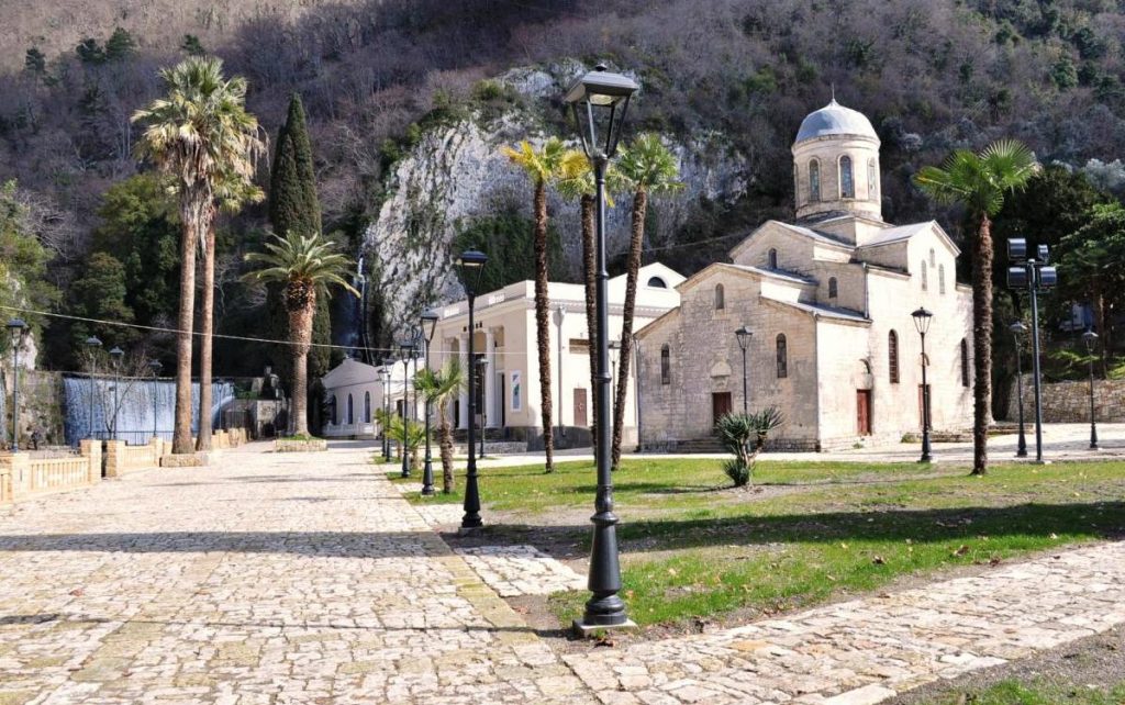Храм апостола Симона Кананита