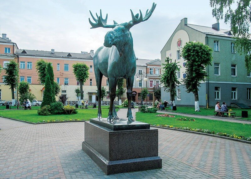Гусевский (Гумбинненский) лось — бронзовая скульптура, символ города
