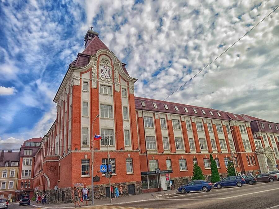 Здание управления Гумбиннена на центральной площади Гусева