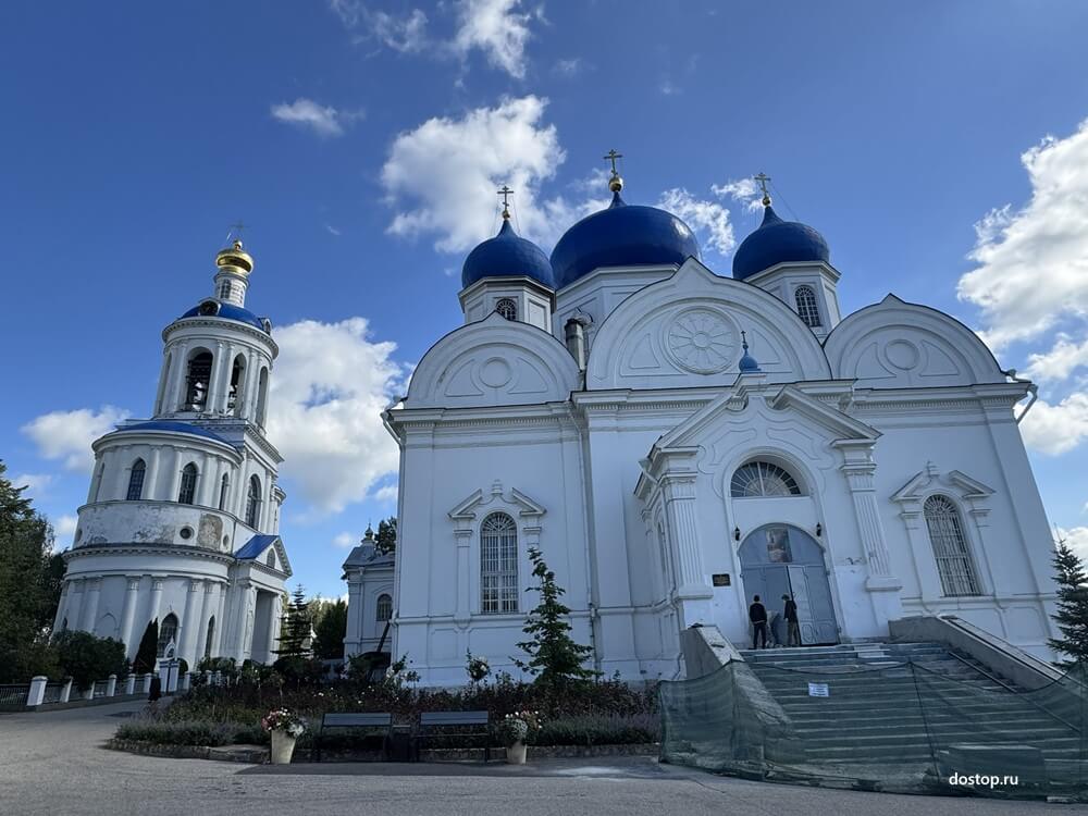 Собор Боголюбской иконы Божией Матери в Свято-Боголюбском монастыре