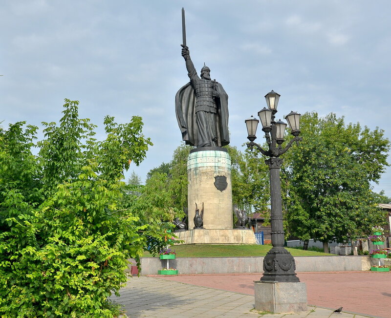 Памятник Илье Муромцу Муром