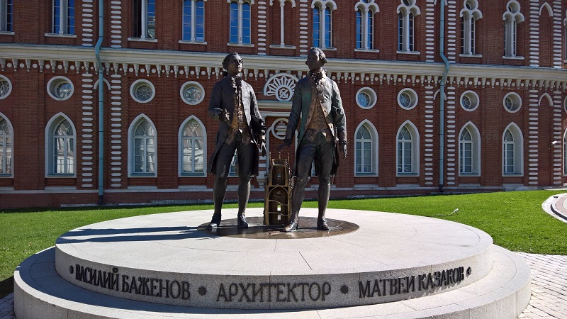 Памятник Баженову и Казакову