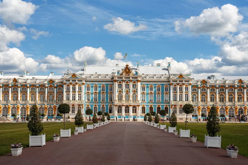 Ekaterininskij dvorets v Pushkine