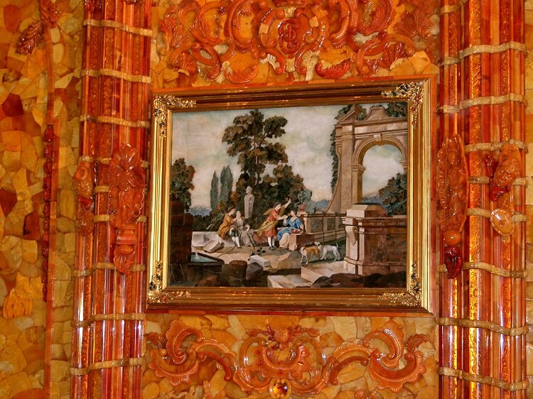 Мозаика Янтарной комнаты