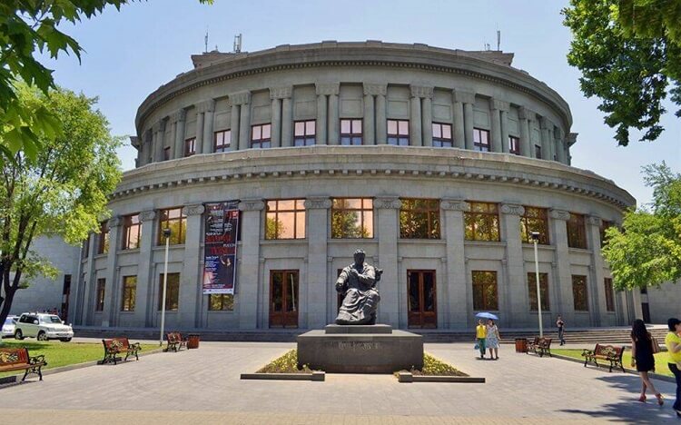 Театр оперы и балета имени Спендиарова