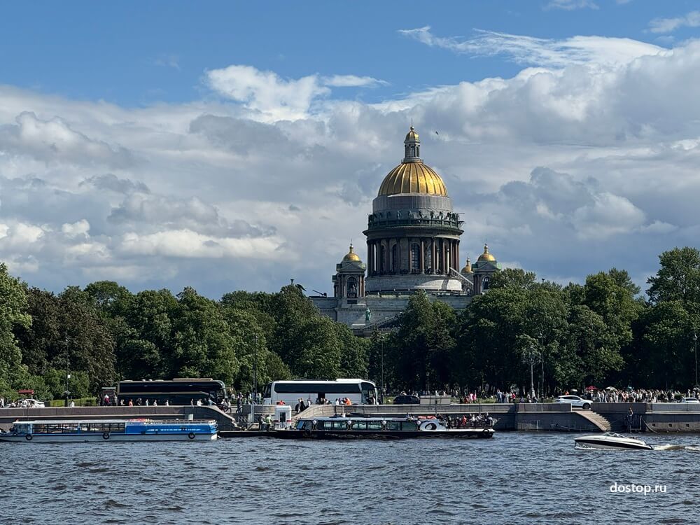 Исаакиевский собор в Санкт-Петербурге