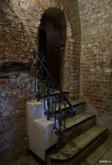 Лестница в башне Дона, Калининград