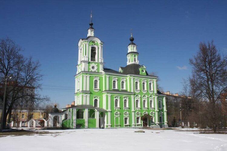 Троице-Тихвинская церковь Дмитров