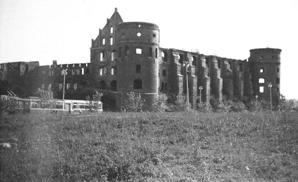 Руины Кёнигсбергского замка в Калининграде в 1960-е годы