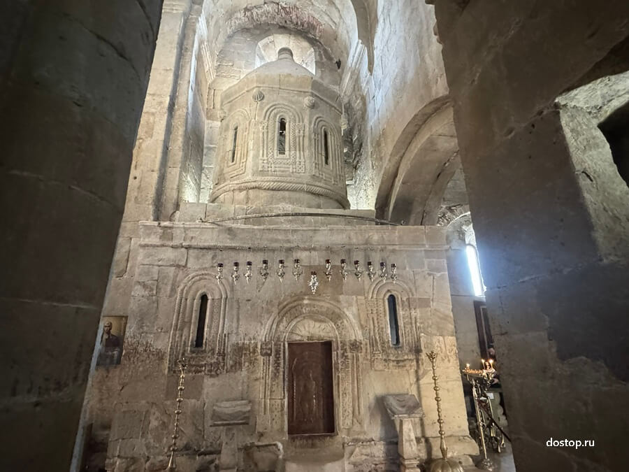 Часовня-кувуклия в соборе Светицховели — символ духовной связи с Иерусалимом