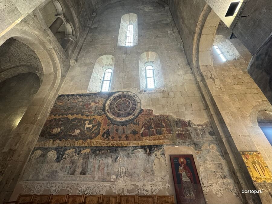 Фреска Страшного суда на южной стене собора Светицховели