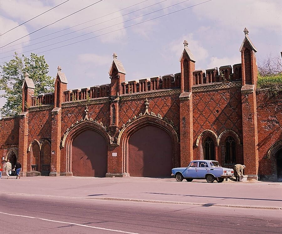 Фридландские ворота в 1991 году