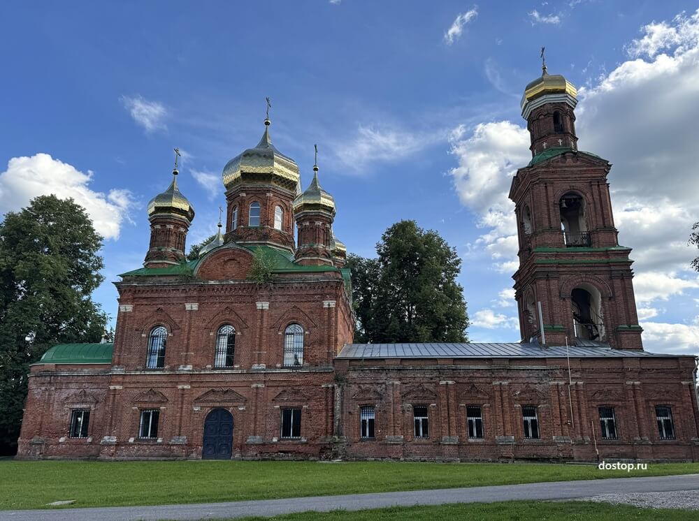 Храм Всех Святых в селе Ивановское под Чеховом