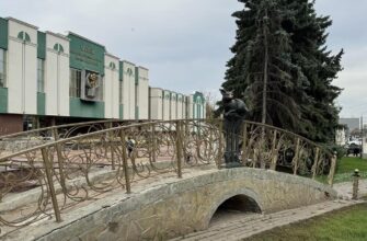 Интерьер Музея Эрьзи в Саранске