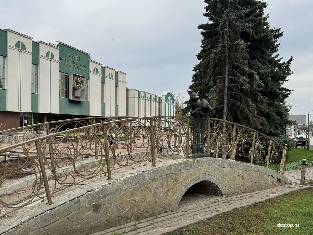 Интерьер Музея Эрьзи в Саранске
